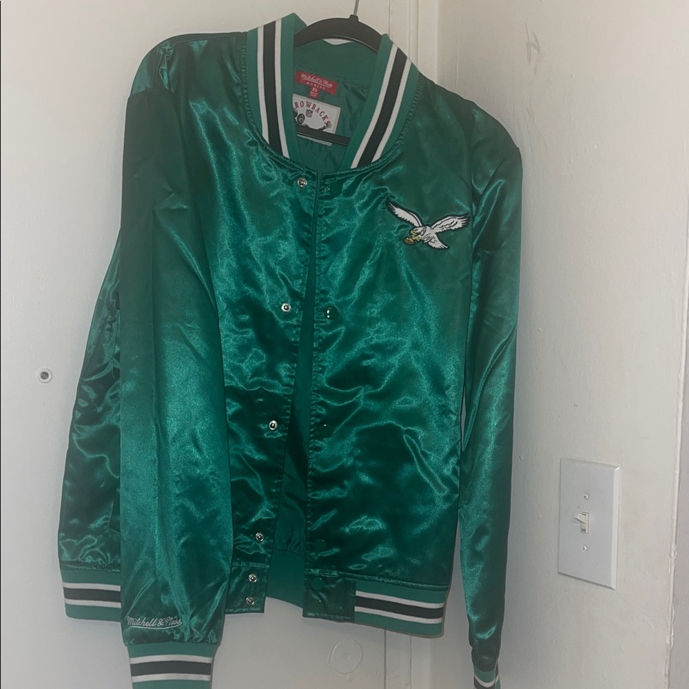 Mitchell & Ness Throwback Satin Green Eagles Women’s Jacket size XL
